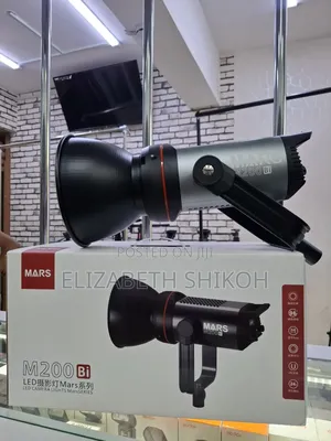 Triopo M200bi Studio Led Video Lighting 200w Bi-Color Bowens Mount