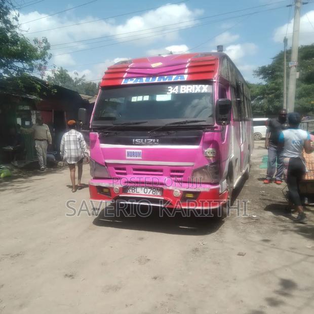Isuzu NQR 2004 Pink - main view