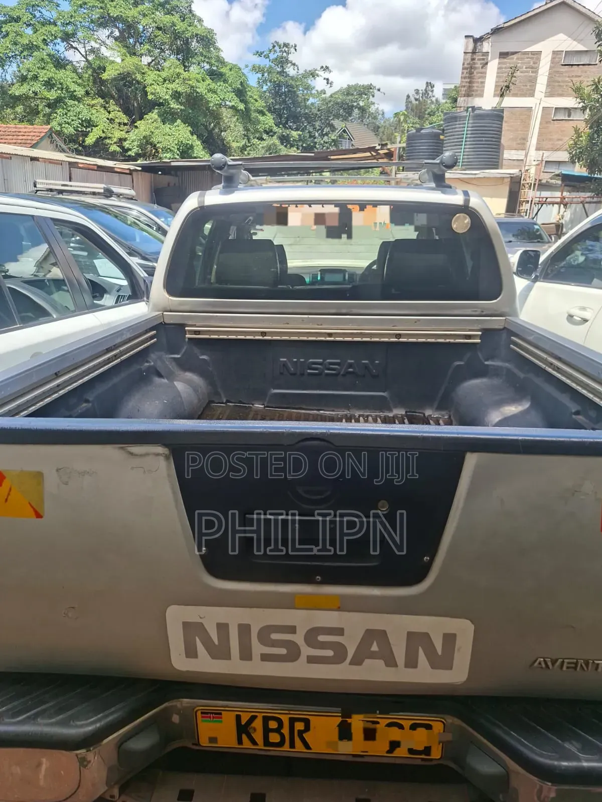 Nissan Navara 2011 Silver