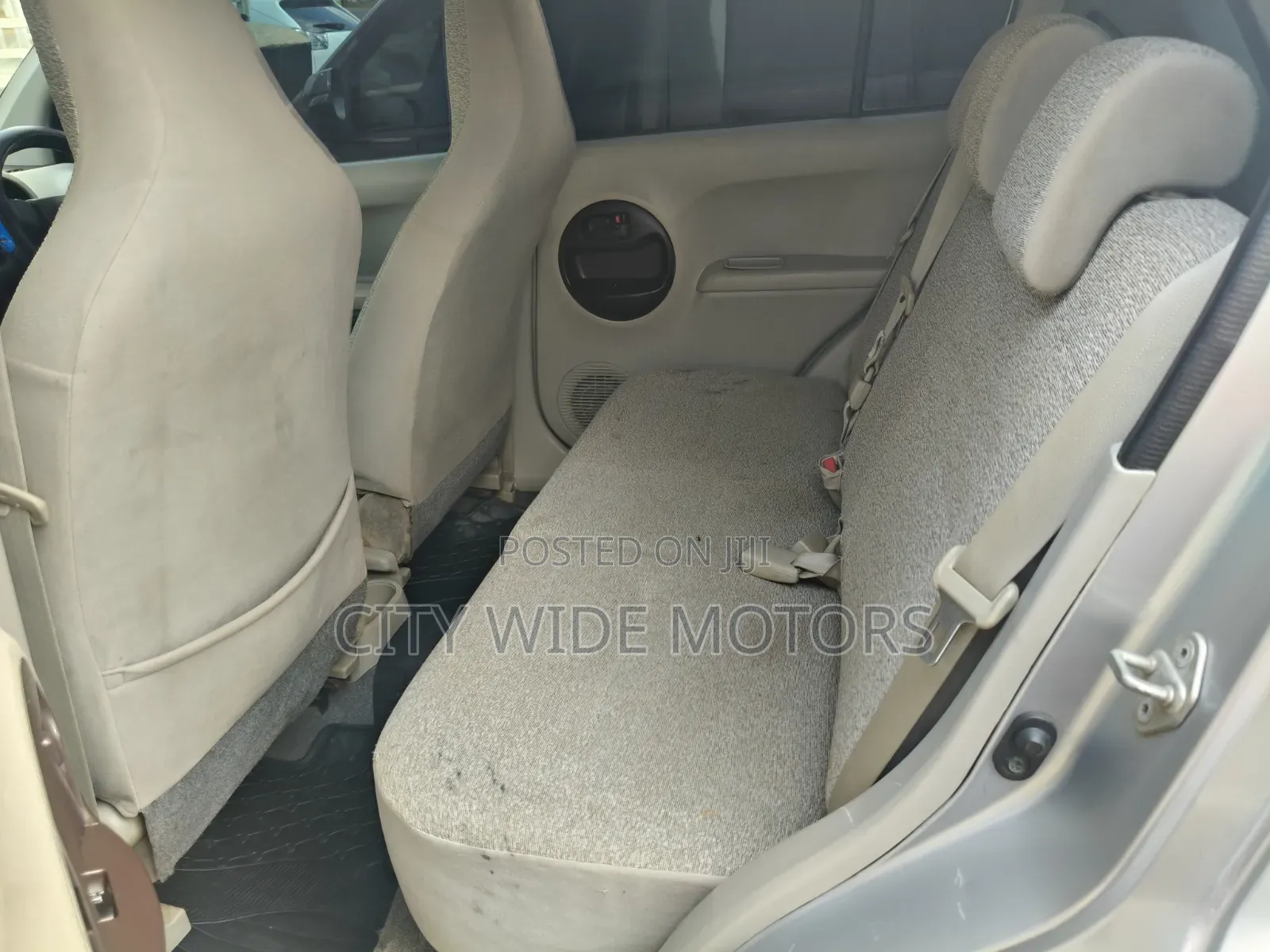 Toyota Passo 2012 Silver