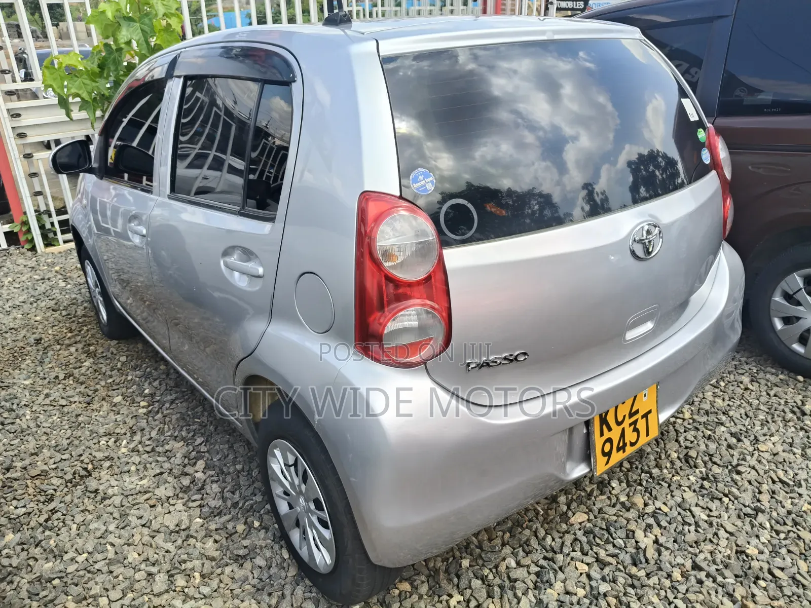 Toyota Passo 2012 Silver