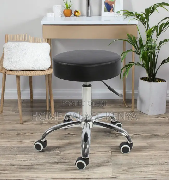 Bar Stool: Revolving Swivel Bar Stool With Wheels