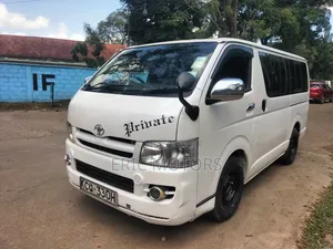 Toyota HiAce 2011 White