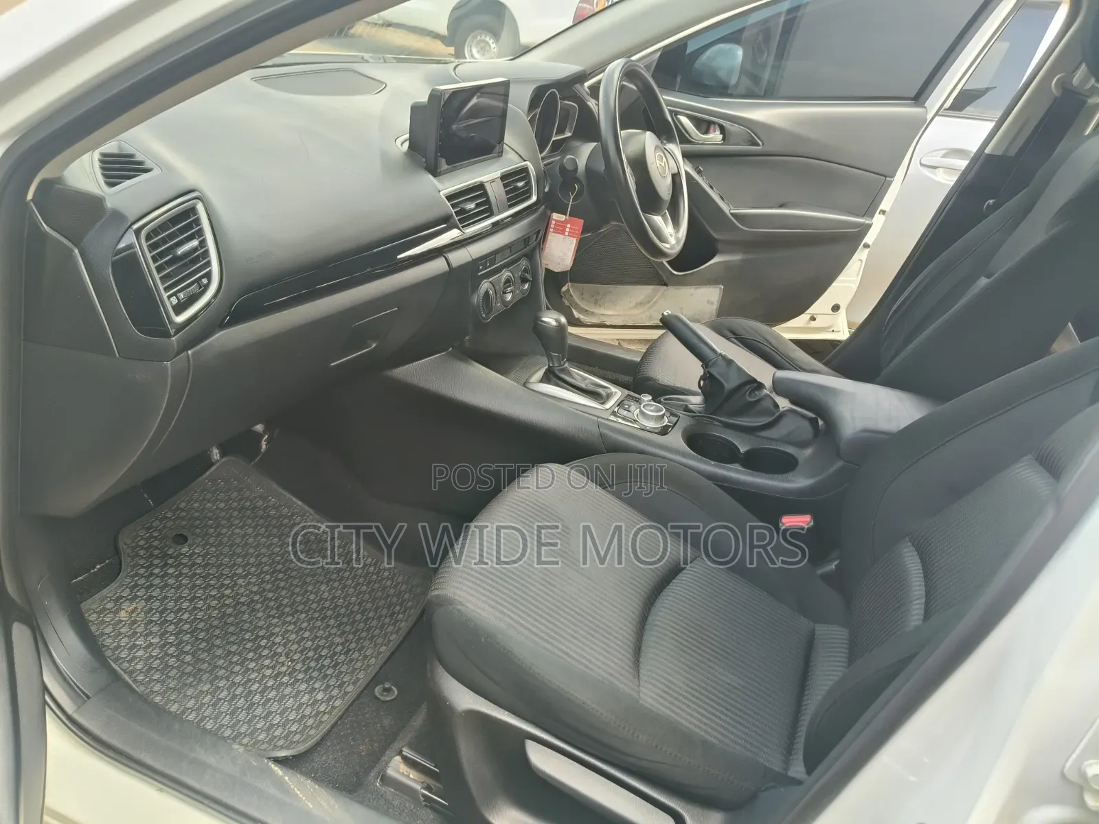 Mazda Axela 2015 White