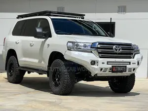 Toyota Land Cruiser 200 - Rival Bullbar