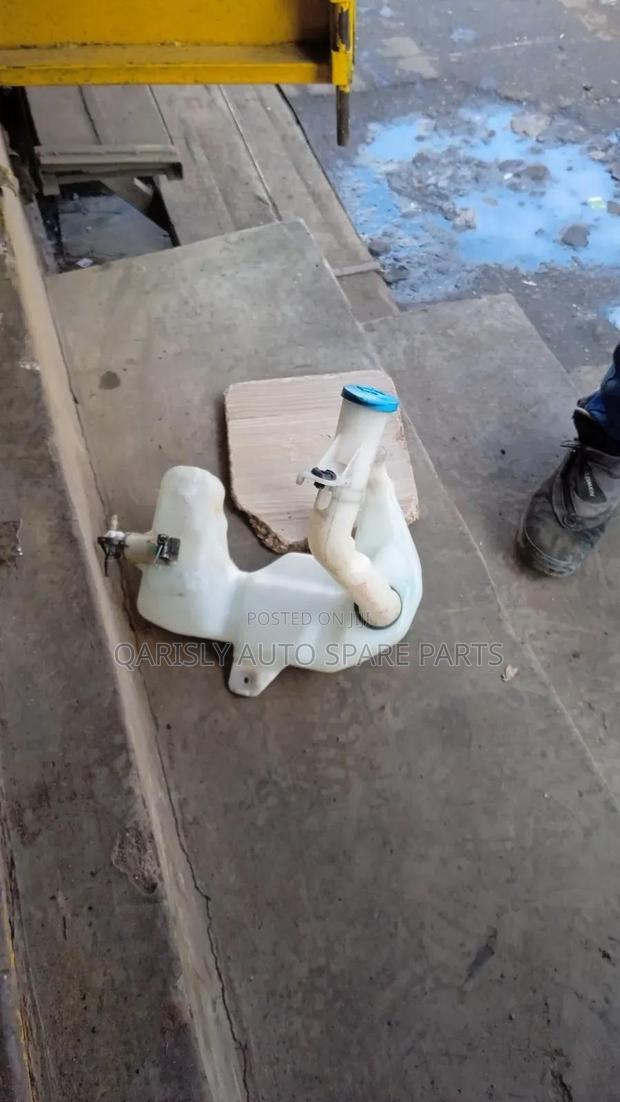 Washer Bottle Honda Fit