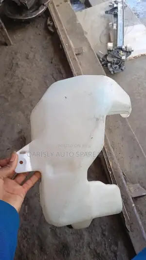 Washer Bottle Honda Fit
