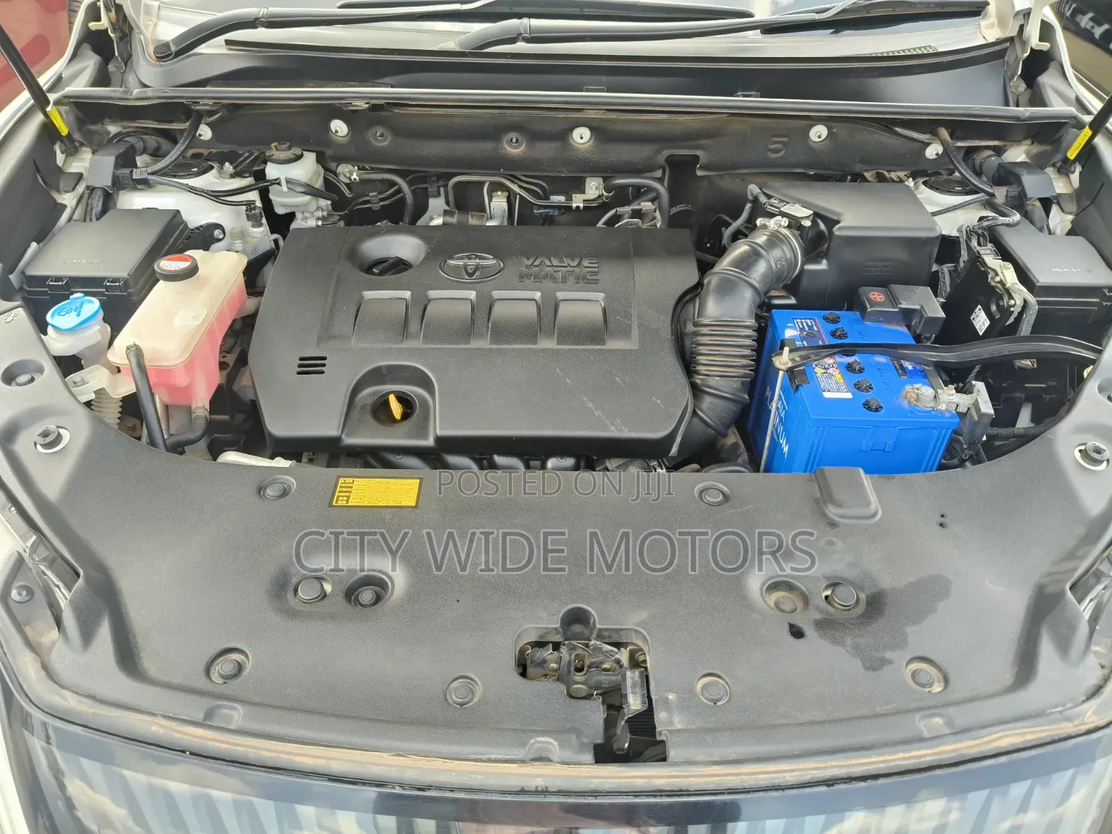 Toyota Harrier 2.0 4WD 2015 White