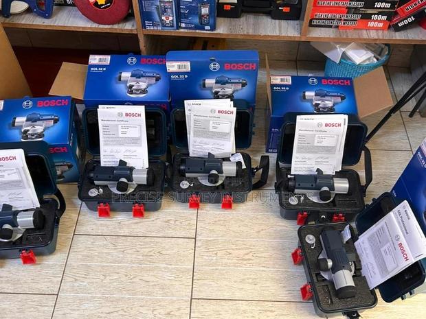 Bosch Gol 32d Construction Survey Kit With Strong Build