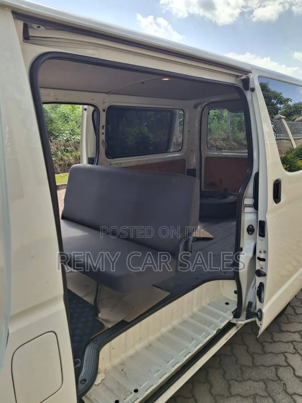 Toyota HiAce SV Premium 2013 White