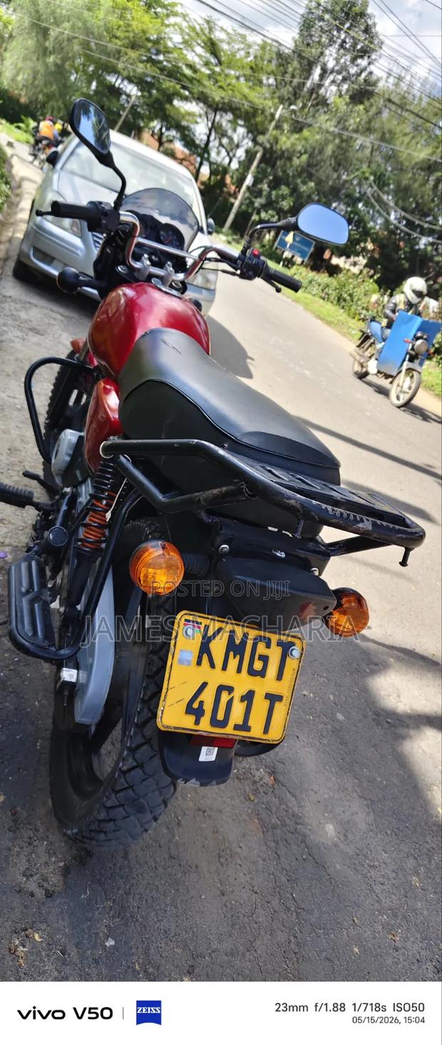 Bajaj Boxer 150 UG 2026 Red - thumbnail 4