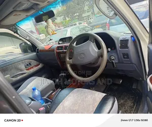 Toyota Land Cruiser Prado 2001 White