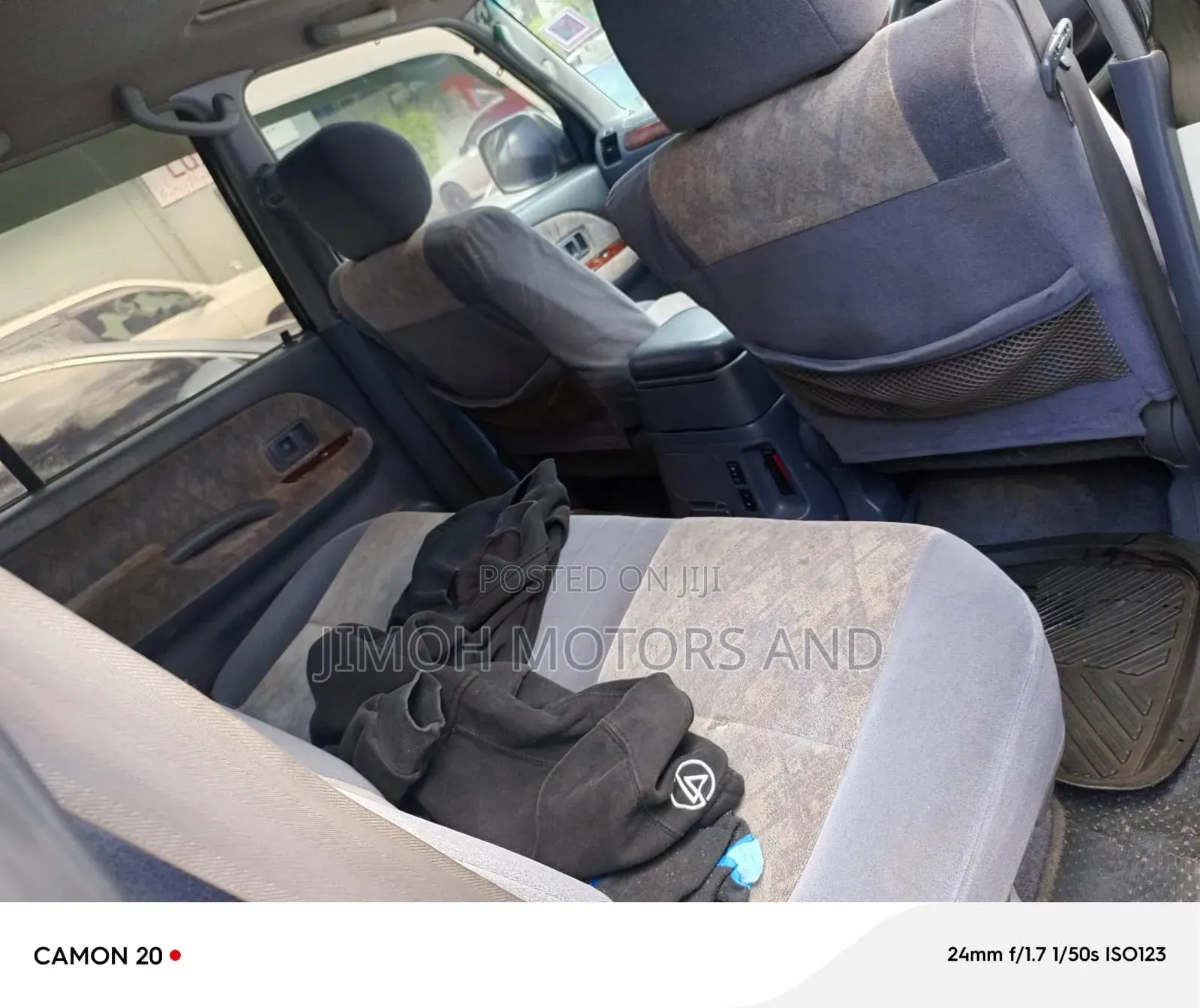 Toyota Land Cruiser Prado 2001 White