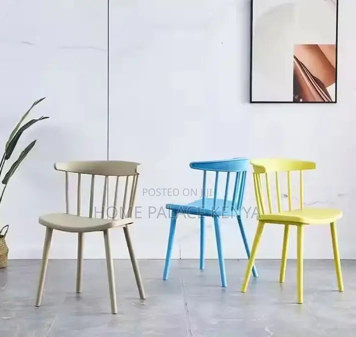 Home Chair: High Back Stackable Plastic Dining Chair