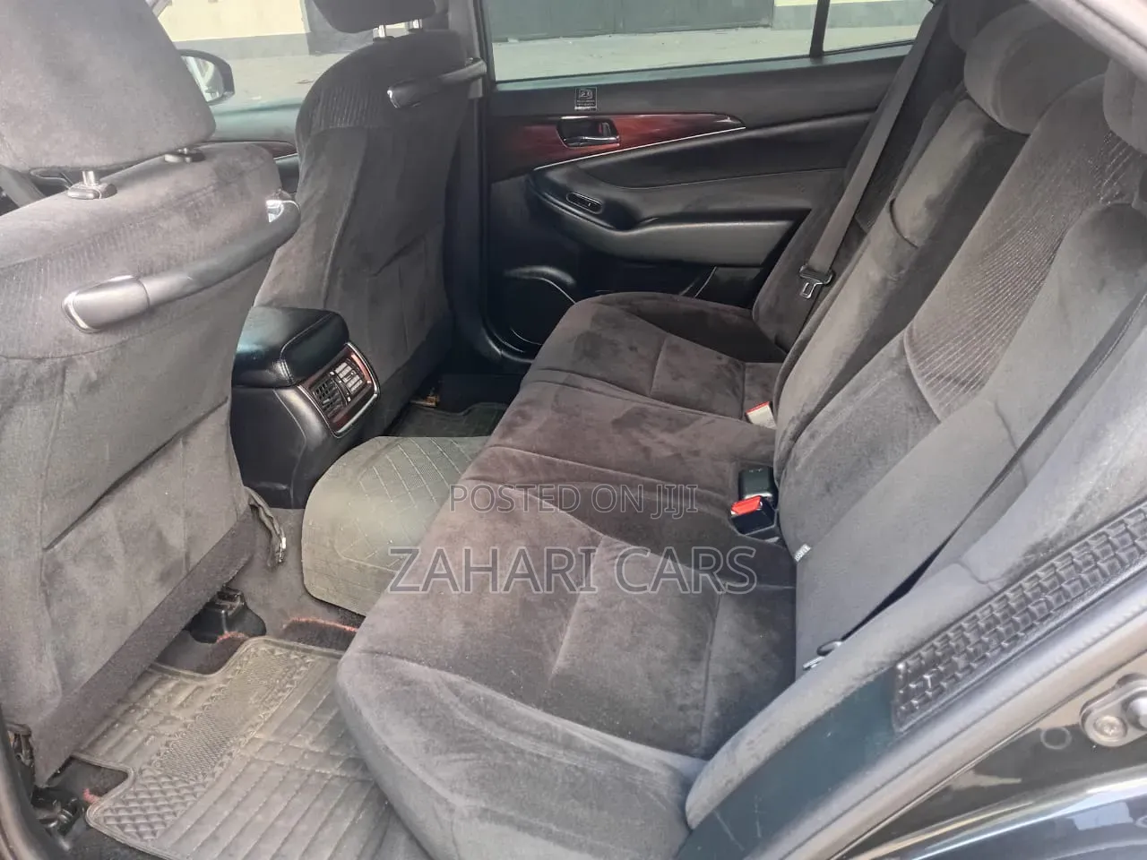 Toyota Crown 2015 Black