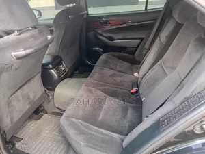 Toyota Crown 2015 Black