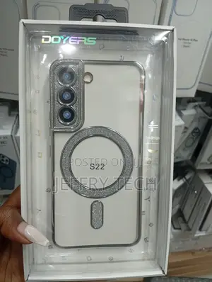 Samsung Galaxy S22 Clear, Glitter-Accented Magnetic