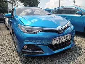 Toyota Auris 2016 Blue
