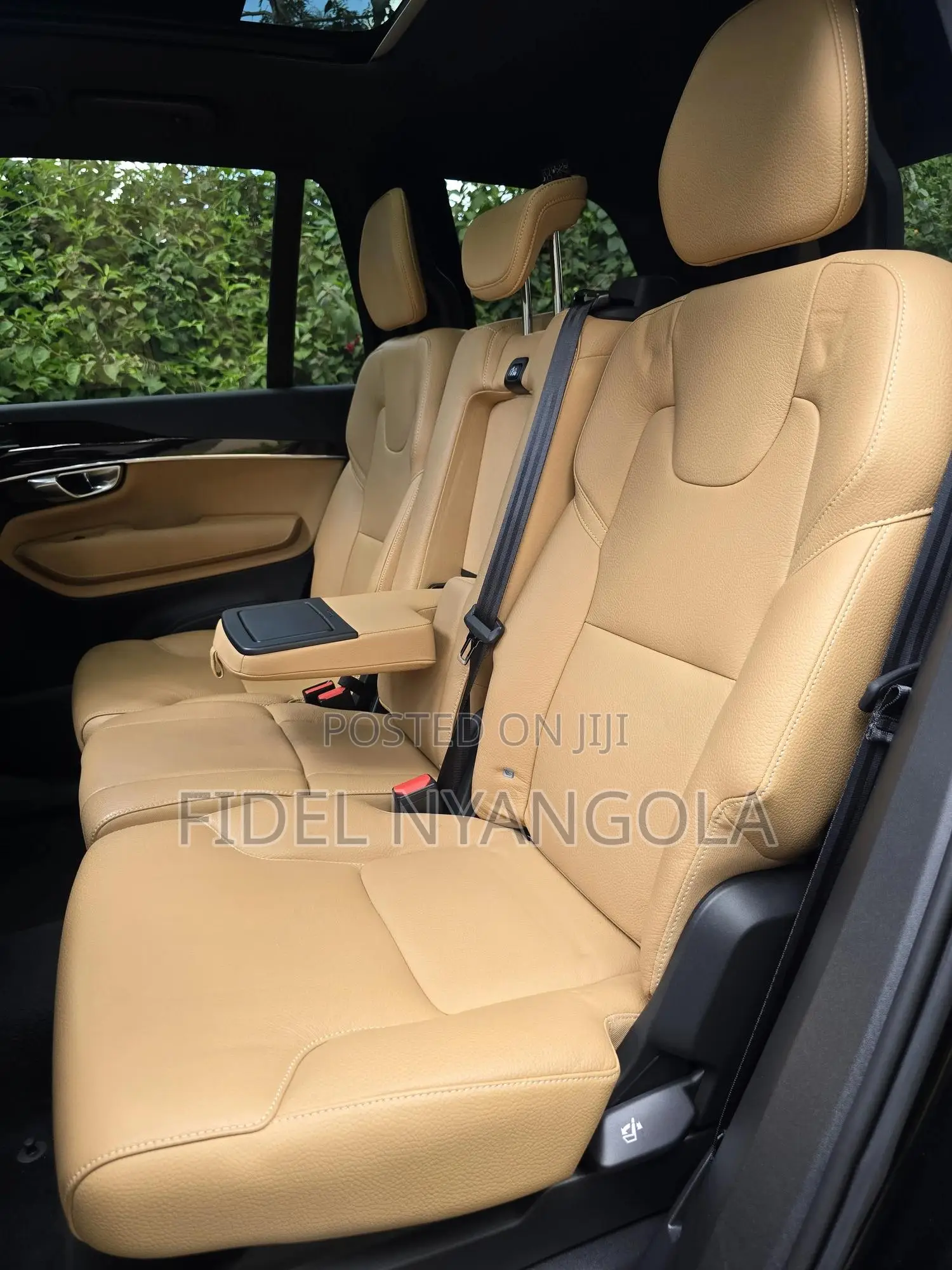 Volvo XC90 T5 Momentum AWD 2019 Black