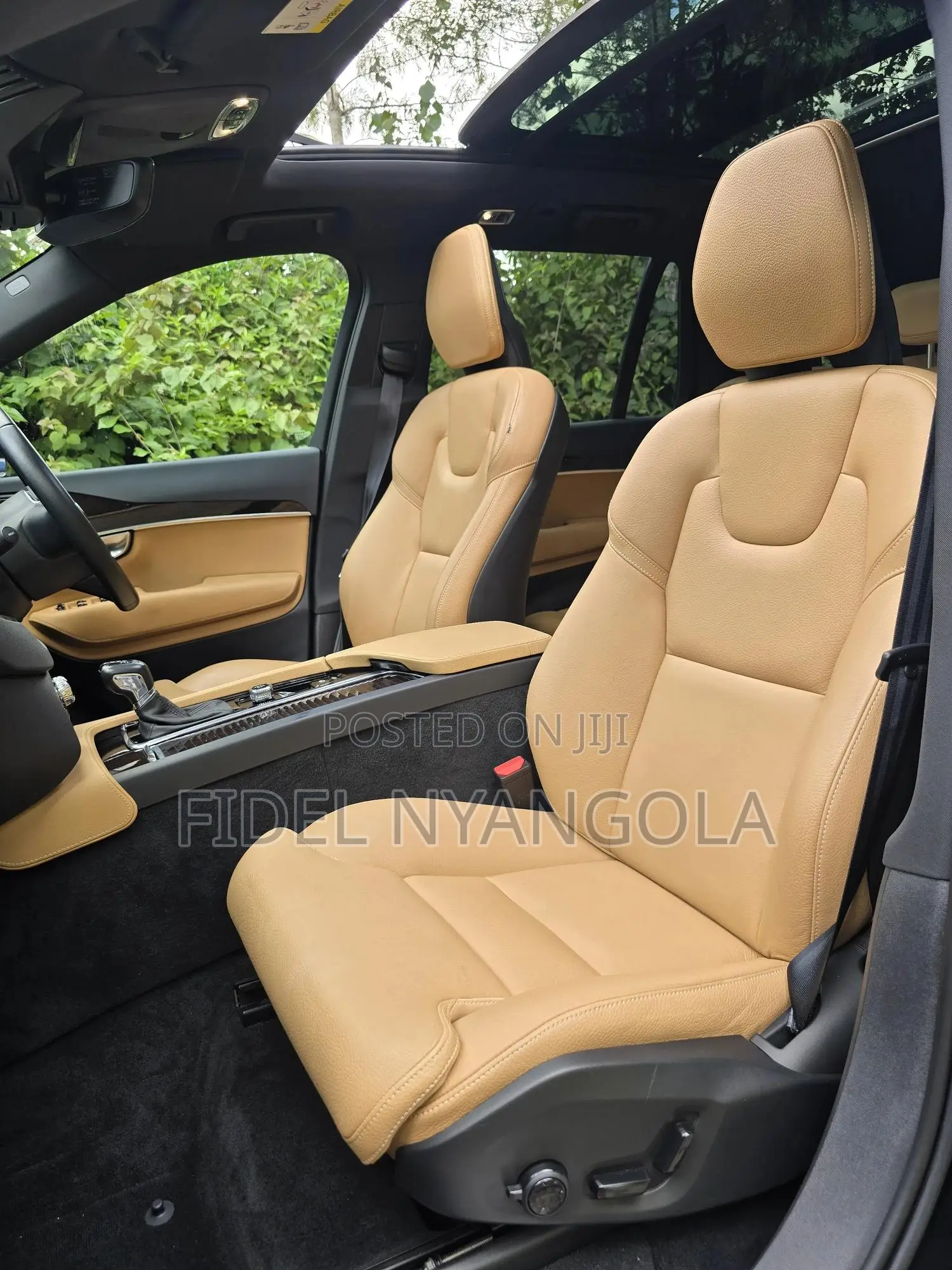 Volvo XC90 T5 Momentum AWD 2019 Black