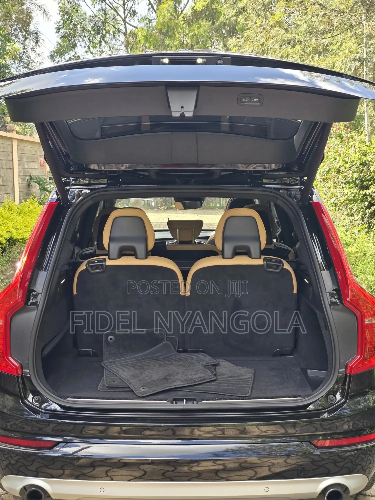 Volvo XC90 T5 Momentum AWD 2019 Black