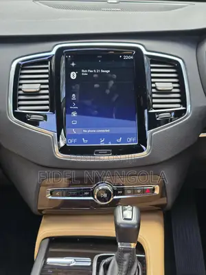 Volvo XC90 T5 Momentum AWD 2019 Black