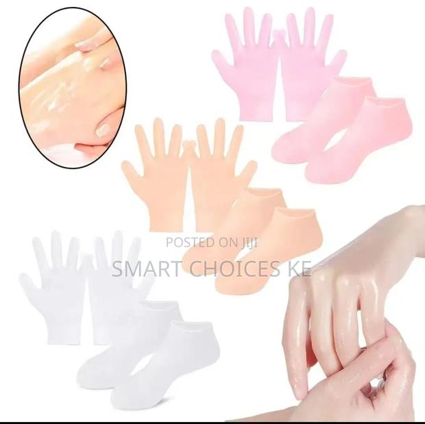Pedicure and Manicure Spa Gel Socks Gloves After Pedicure