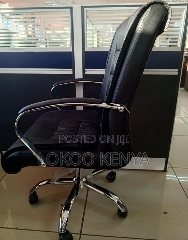 Office Chair; Leather Swivel Executive Office Work Chair - thumbnail 4