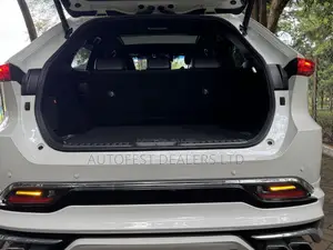 Toyota Harrier 2.0 2020 White