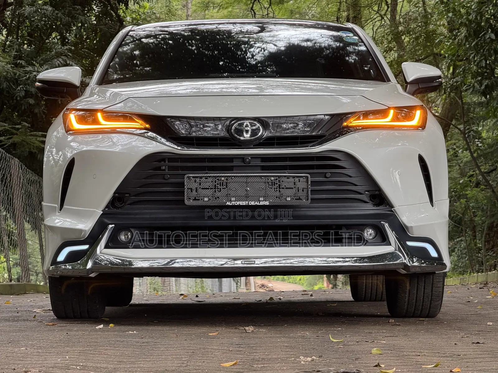 Toyota Harrier 2.0 2020 White