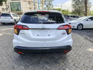 Honda Vezel 2019 White