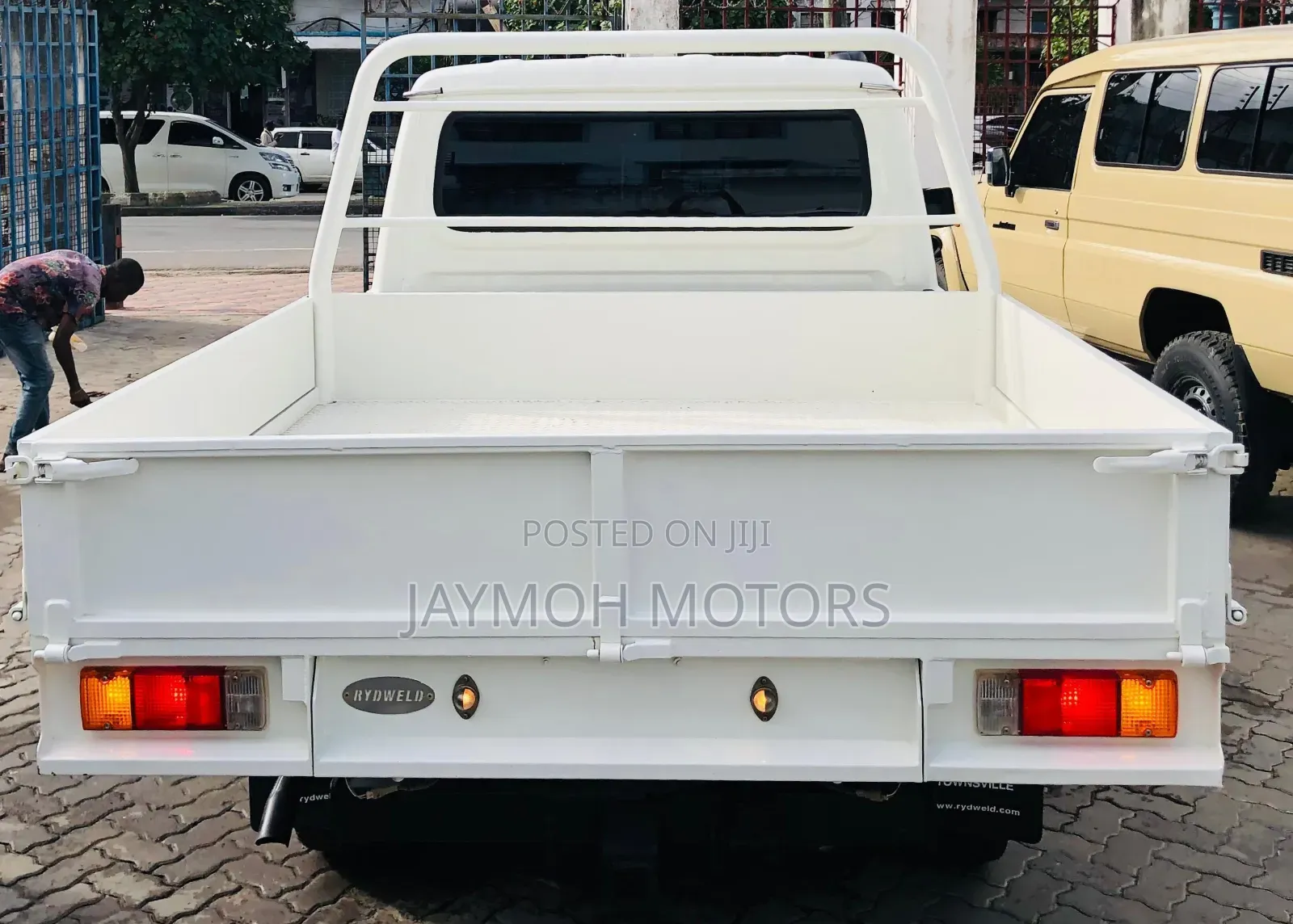 Toyota Land Cruiser 2019 Pearl