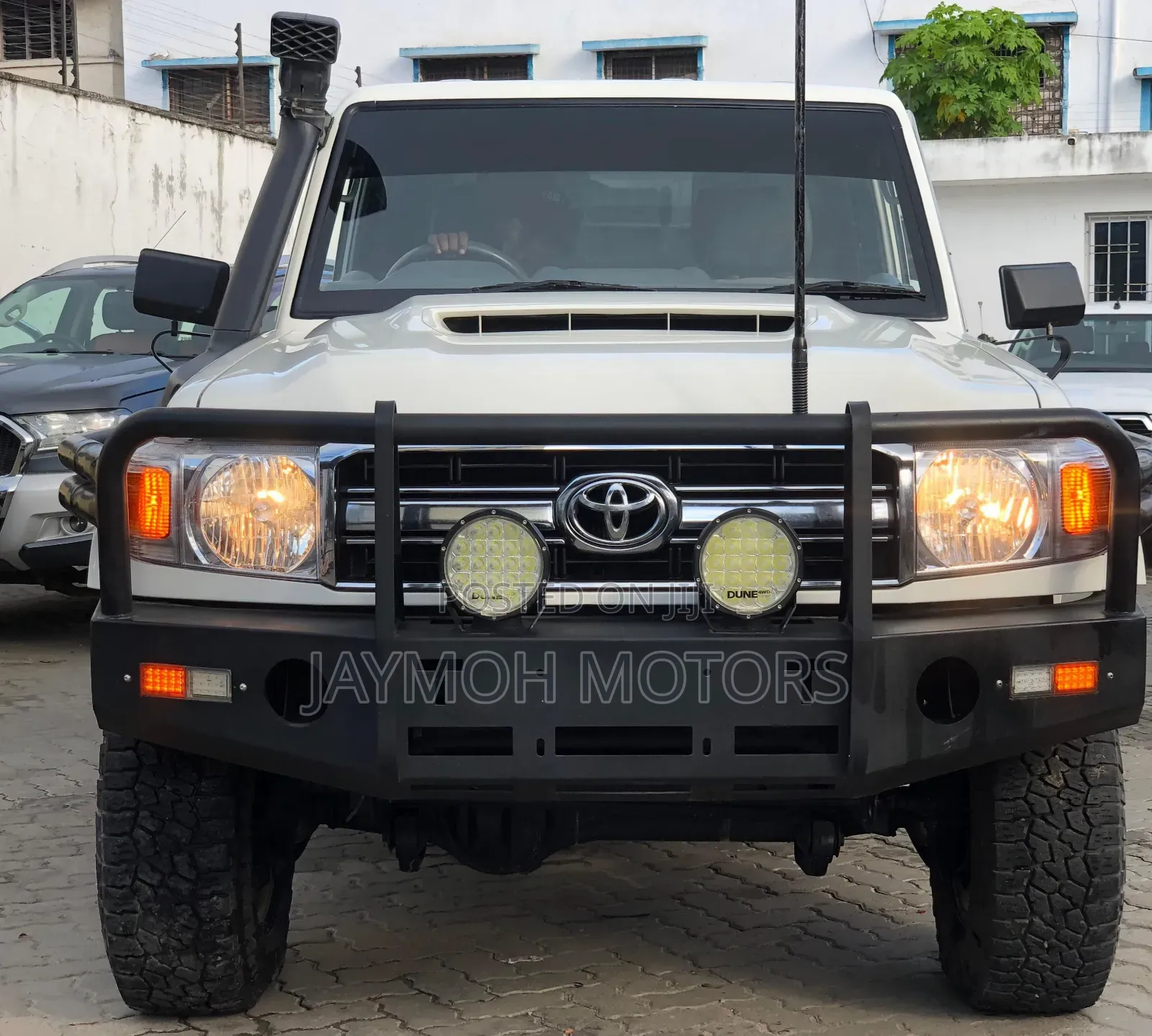 Toyota Land Cruiser 2019 Pearl