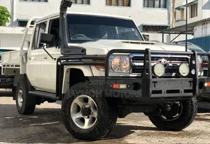 Toyota Land Cruiser 2019 Pearl