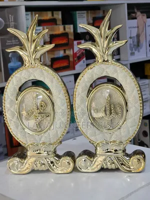 Decorative Showpiece