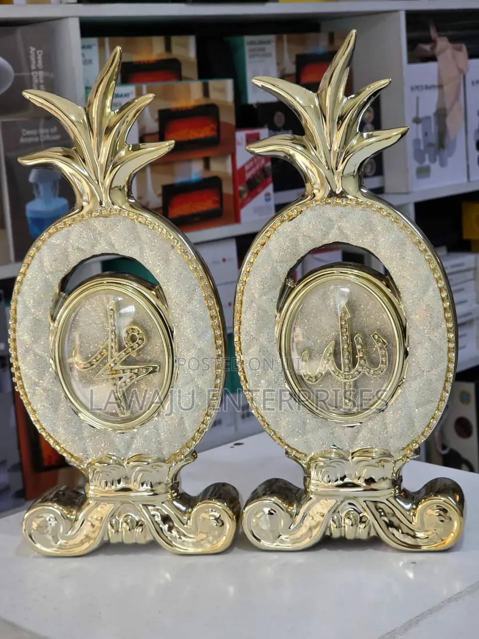 Decorative Showpiece