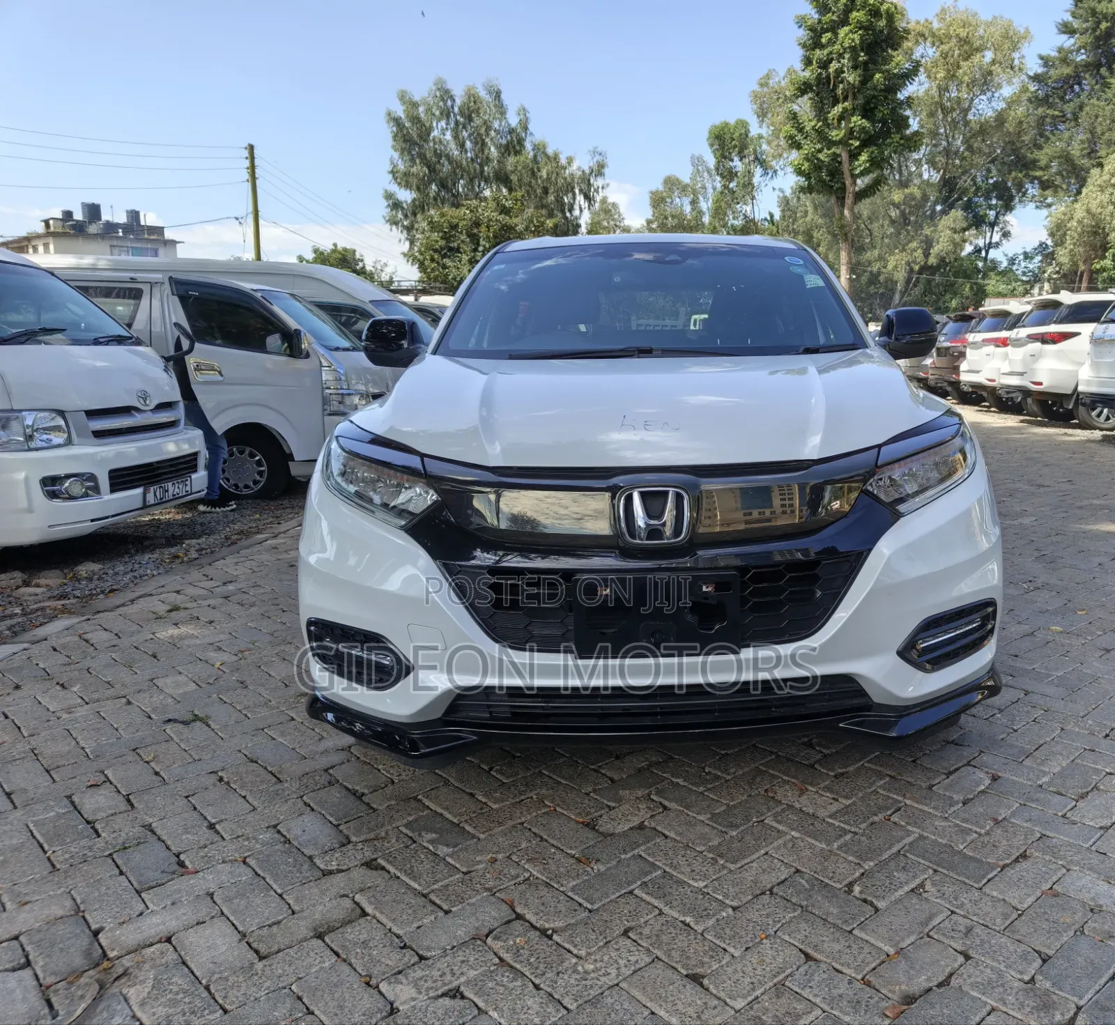 Honda Vezel 2019 White