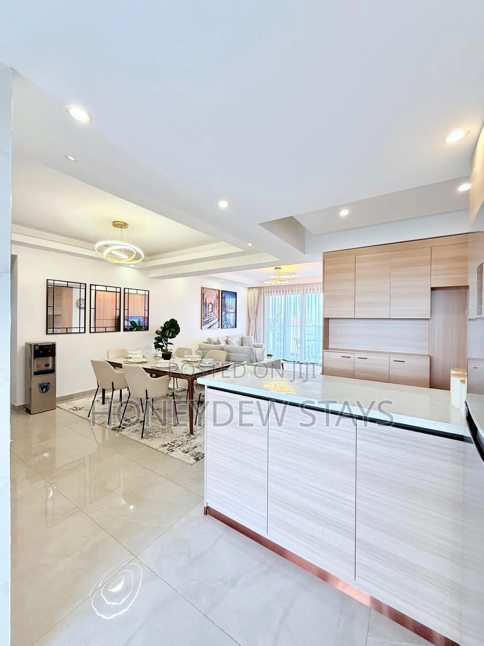 Modern 3br Airbnb at 108 Riverside