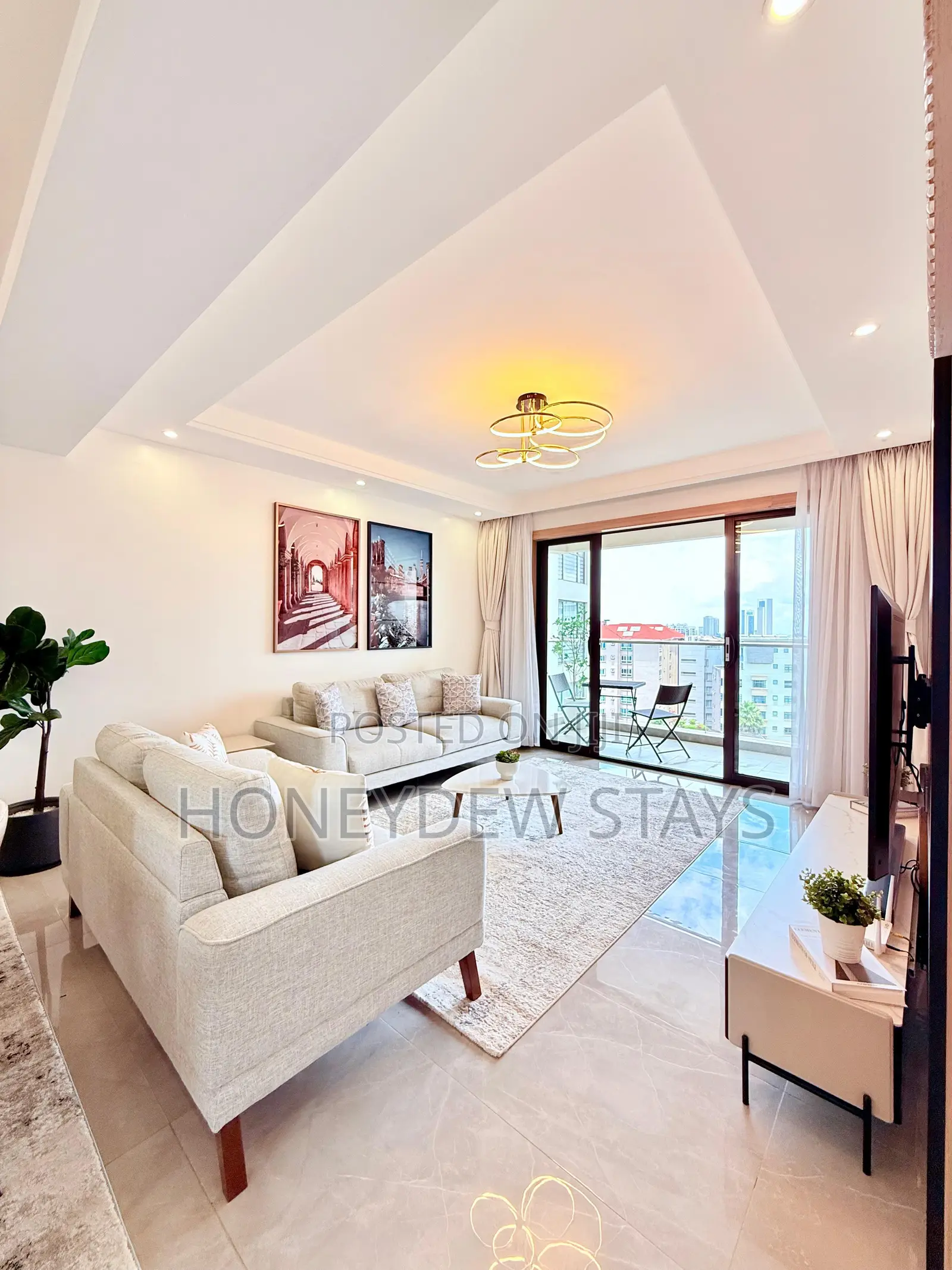 Modern 3br Airbnb at 108 Riverside