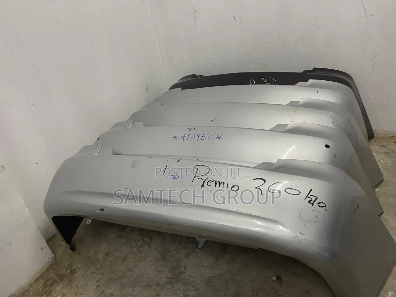 Premio 260 X-Japan Rear Bumpers