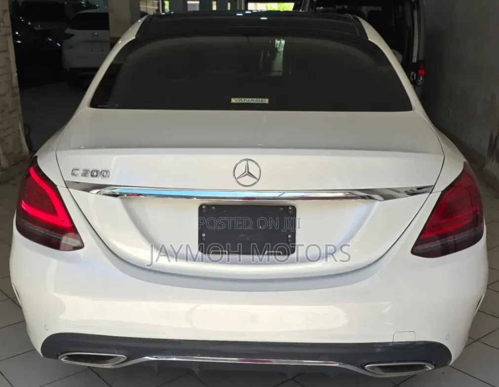 Mercedes-Benz C200 2019 Pearl