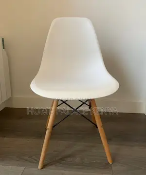 Dining Chair: Plastic Eames Style Dining Chair