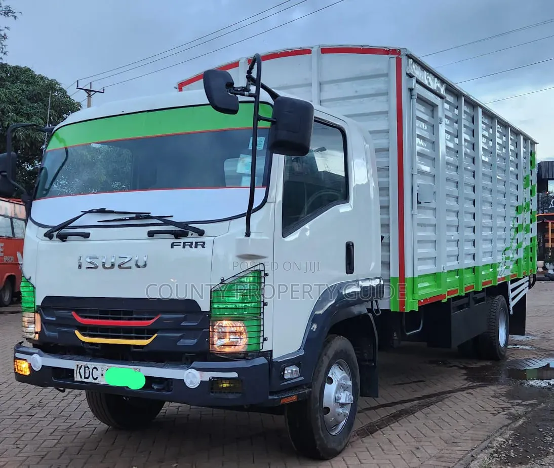 Isuzu FRR KDC Slay Queen 
Yom. 2020
Engine Chassis Intact