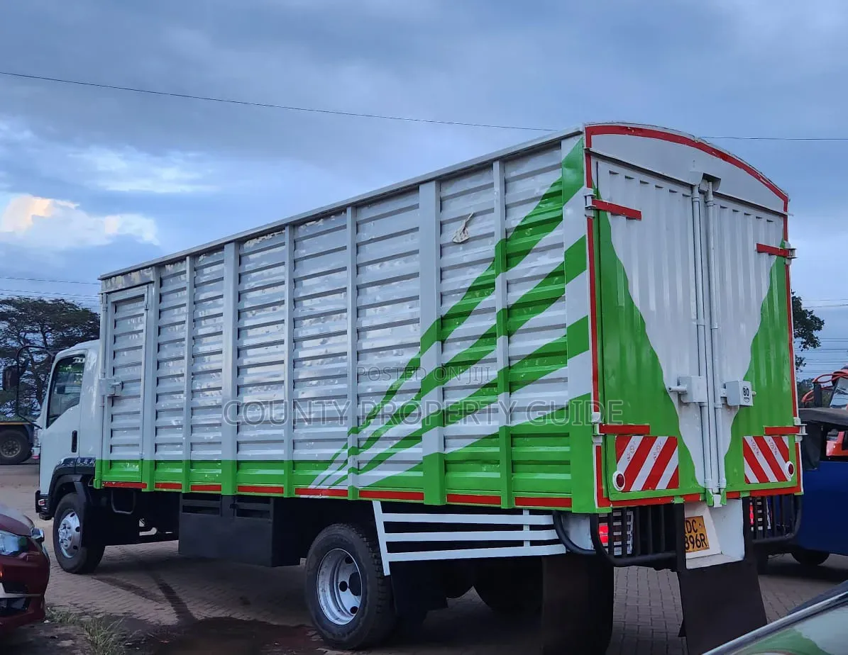 Isuzu FRR KDC Slay Queen 
Yom. 2020
Engine Chassis Intact