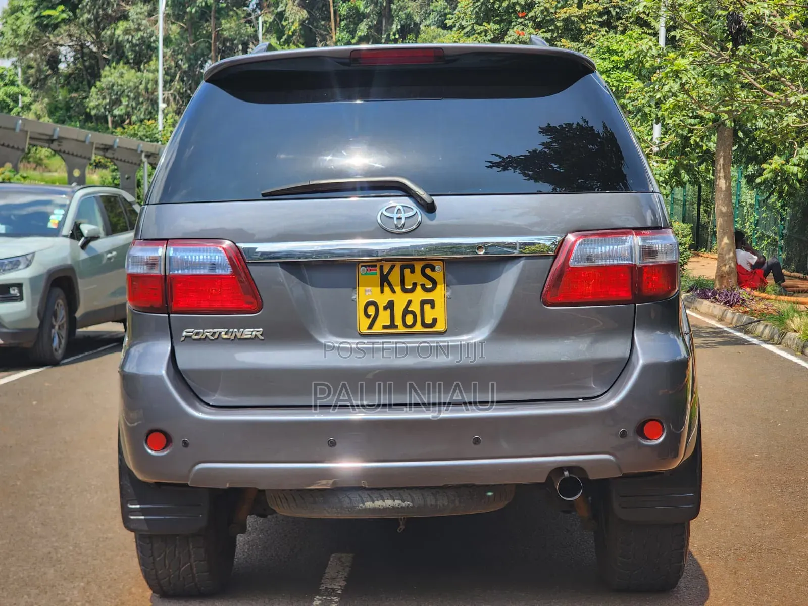 Toyota Fortuner 2011