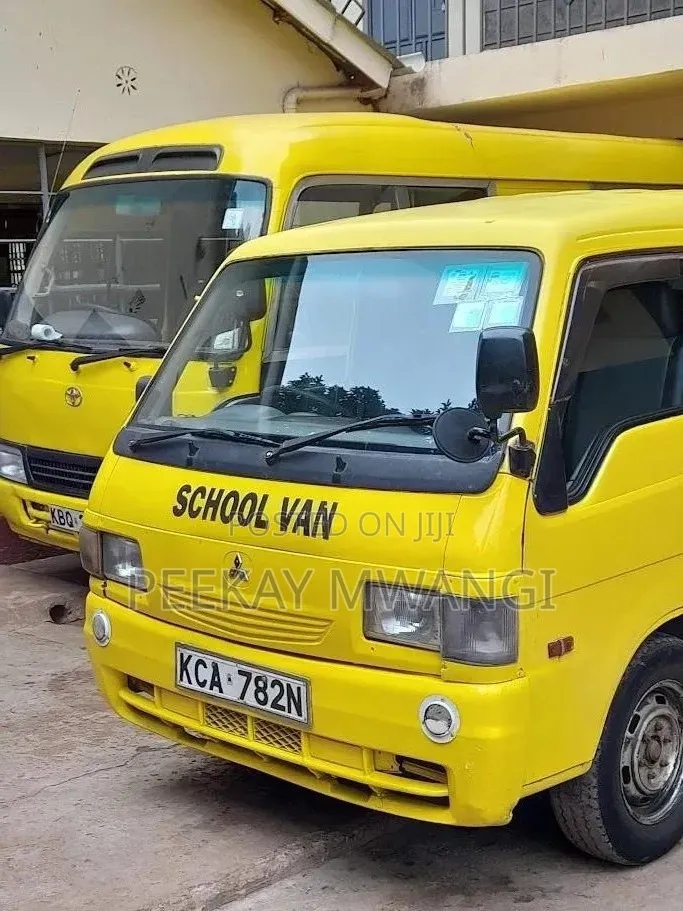 Mitsubishi Delica 2007 Yellow