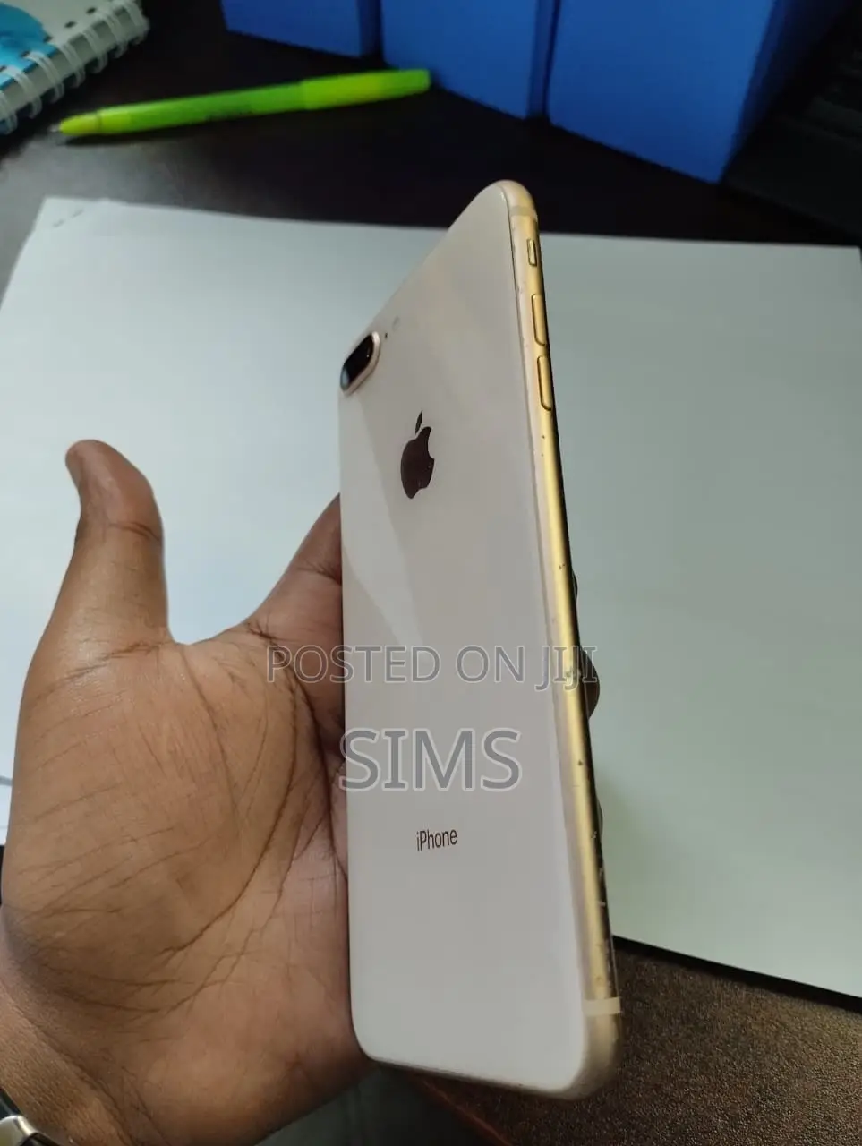 Apple iPhone 8 Plus 64 GB Gold