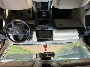 Toyota Land Cruiser Prado 2.8 2018 Gray