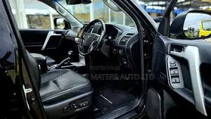 Toyota Land Cruiser Prado Kakadu 2020 Black