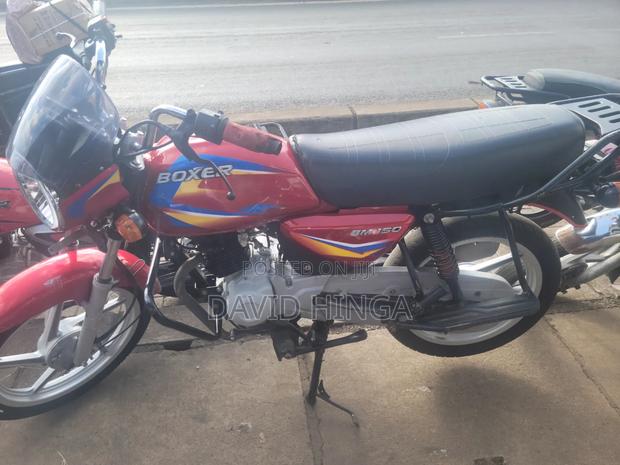 Bajaj Boxer 150 UG 2025 Red